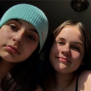 Meet your Posher, Avery